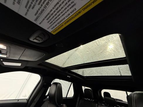 Used 2020 Ford Explorer ST w/ Premium Technology Package image 43