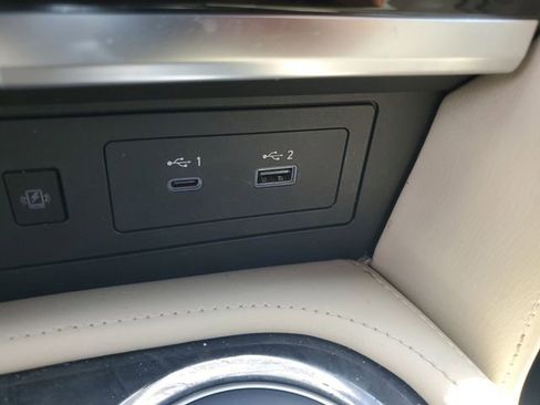Used 2024 INFINITI QX80 Sensory AWD/4WD image 29