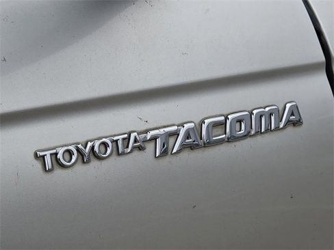 Used 2003 Toyota Tacoma PreRunner image 8