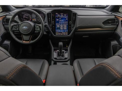 Used 2025 Subaru Forester Sport image 12