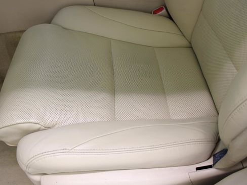 Used 2017 Lexus LS 460 w/ Comfort Package RWD image 35
