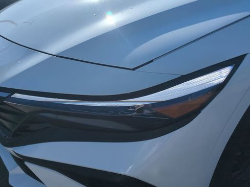 New 2026 Hyundai Elantra Sport FWD image 10