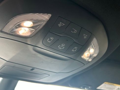 Used 2023 Chrysler Pacifica Touring-L w/ S Appearance Package AWD/4WD image 27