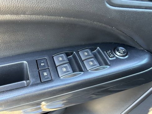 Used 2017 GMC Canyon SLE w/ All Terrain X Package image 17