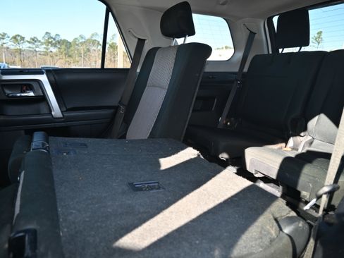 Used 2020 Toyota 4Runner SR5 image 17