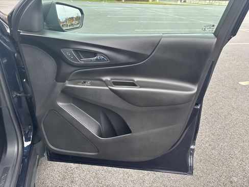 Used 2020 Chevrolet Equinox LT image 11