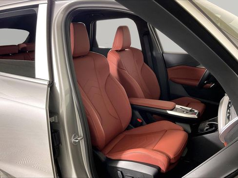 New 2026 BMW X1 xDrive28i AWD/4WD image 16