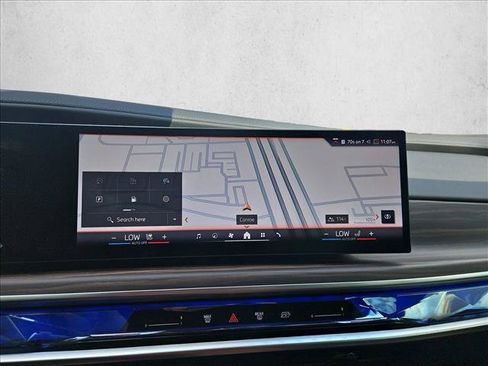 Used 2024 BMW 760i xDrive AWD/4WD image 13