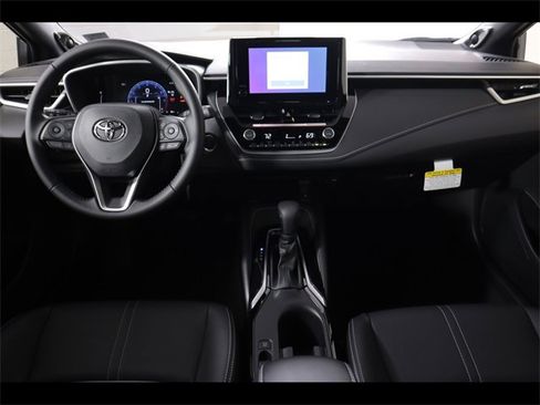 Used 2025 Toyota Corolla XSE image 19