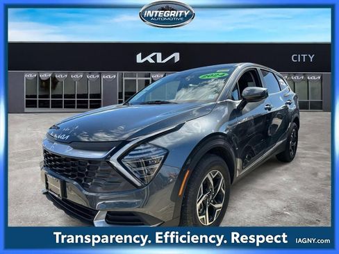 Certified 2024 Kia Sportage LX image 6