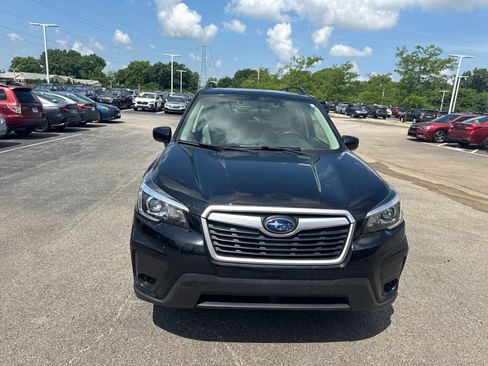 Used 2020 Subaru Forester Premium AWD/4WD image 4