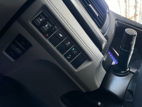 Used 2018 Honda Odyssey EX-L image 21