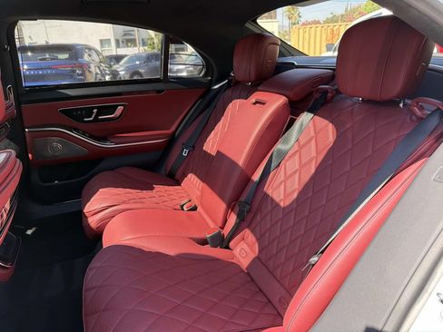 Used 2023 Mercedes-Benz S 580 4MATIC Sedan image 16