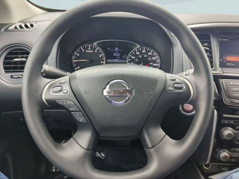 Used 2020 Nissan Pathfinder S FWD image 14