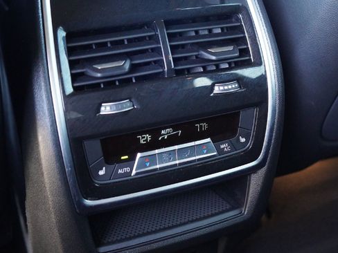 Used 2025 BMW X5 xDrive50e image 24