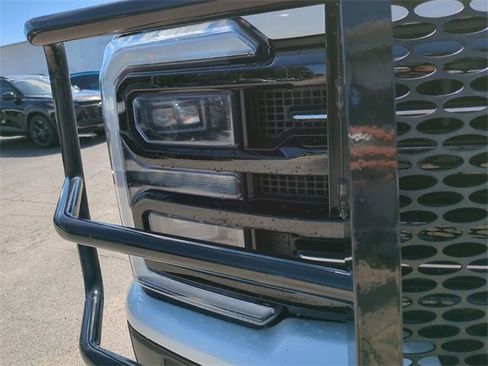 Used 2025 Ford F350 Platinum w/ FX4 Off-Road Package image 10