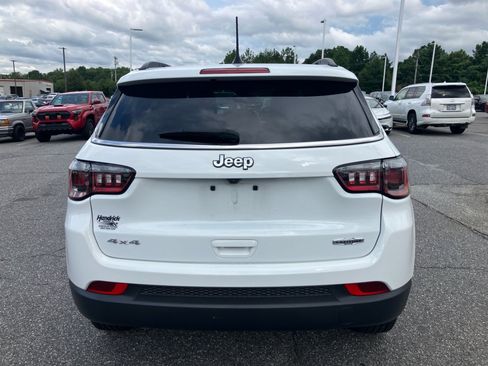 Used 2025 Jeep Compass Latitude AWD/4WD image 18