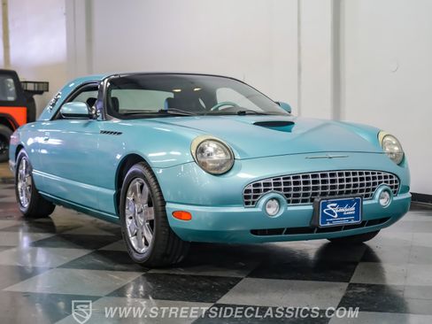 Used 2002 Ford Thunderbird image 18
