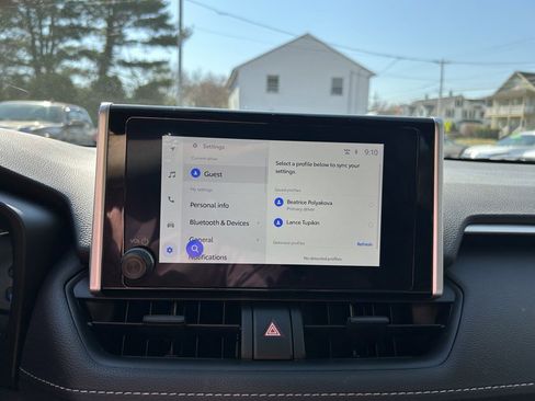 Used 2024 Toyota RAV4 XLE w/ Convenience Package image 11