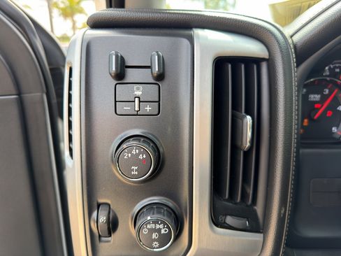 Used 2016 GMC Sierra 2500 SLT w/ Duramax Plus Package AWD/4WD image 12