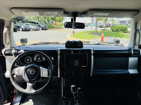 Used 2007 Toyota FJ Cruiser 4WD w/ Upgrade Pkg 2 image 18