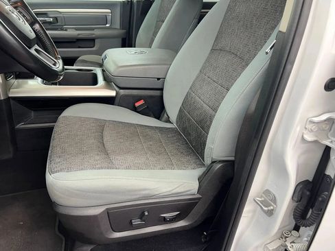 Used 2019 RAM 1500 Classic Warlock AWD/4WD image 9