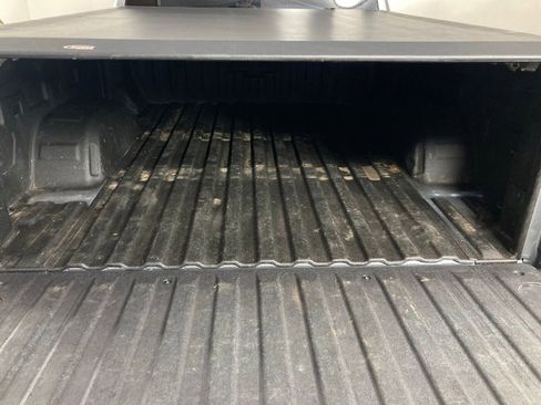 Used 2019 Chevrolet Silverado 1500 RST image 22