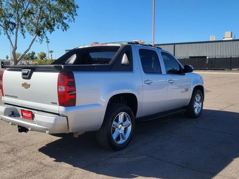 Used 2011 Chevrolet Avalanche LT w/ Texas Edition image 9