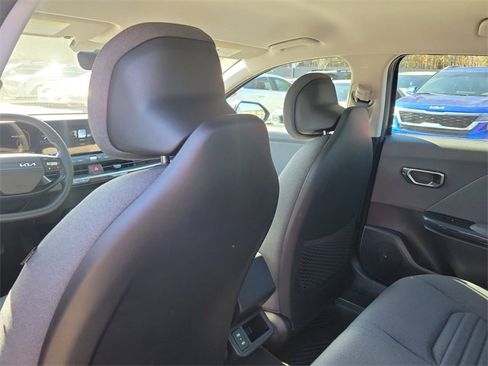 New 2025 Kia K4 EX image 12