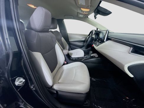 Used 2020 Toyota Corolla LE FWD image 28
