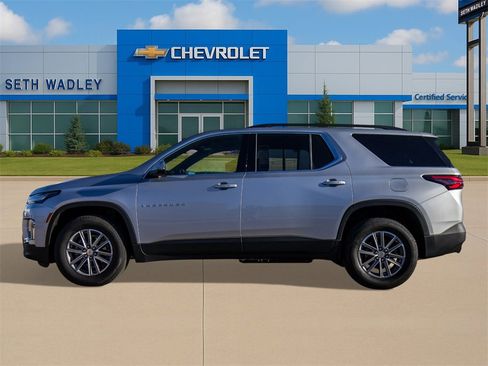 Used 2022 Chevrolet Traverse LT image 4