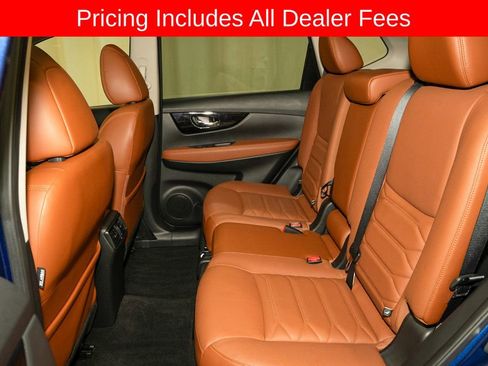 Used 2018 Nissan Rogue SL w/ Premium Package AWD/4WD image 8