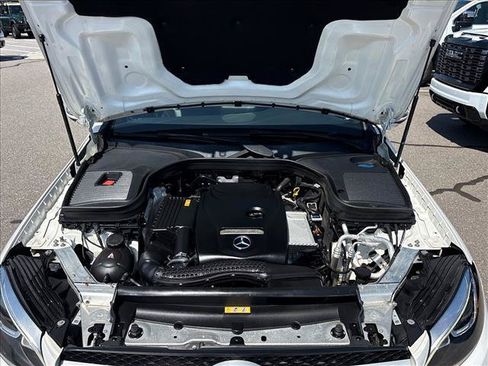Used 2019 Mercedes-Benz GLC 300 4MATIC image 23