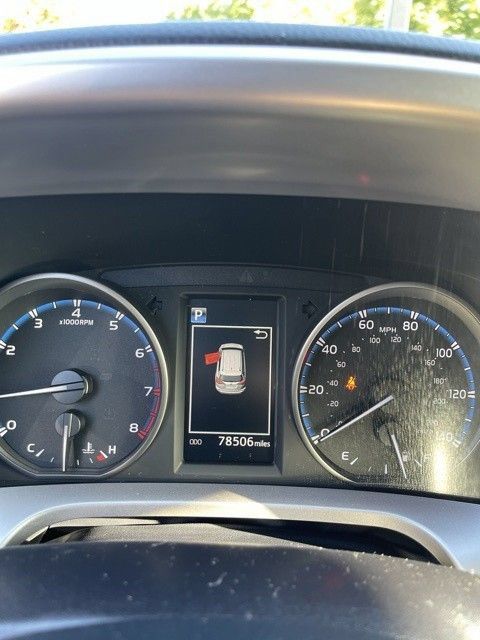 Used 2017 Toyota RAV4 LE AWD/4WD image 8