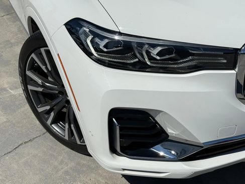 Used 2020 BMW X7 xDrive40i w/ Premium Package image 3