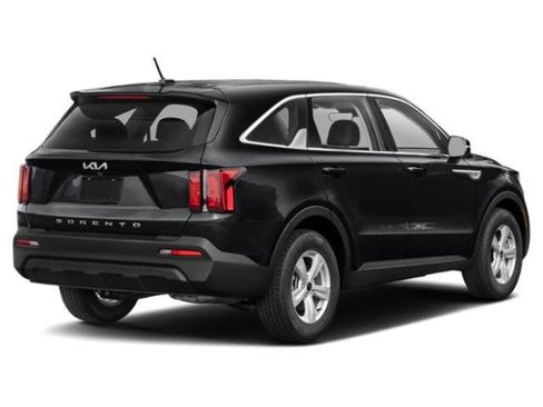 Used 2022 Kia Sorento LX FWD image 5