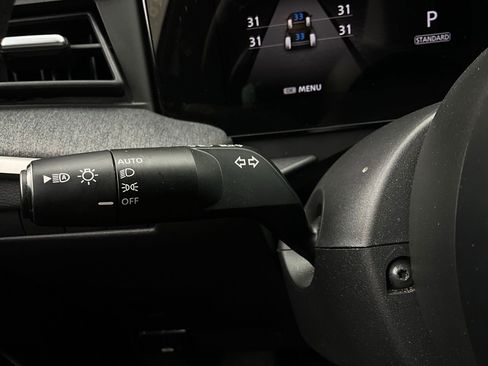 Used 2025 Nissan Kicks SV image 32