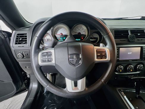 Used 2014 Dodge Challenger R/T RWD image 18