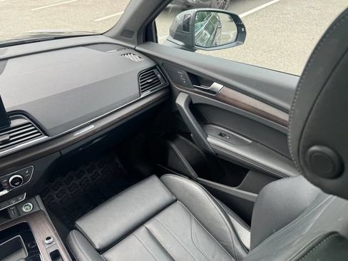 Used 2023 Audi Q5 2.0T Premium Plus w/ Premium Plus Package AWD/4WD image 16