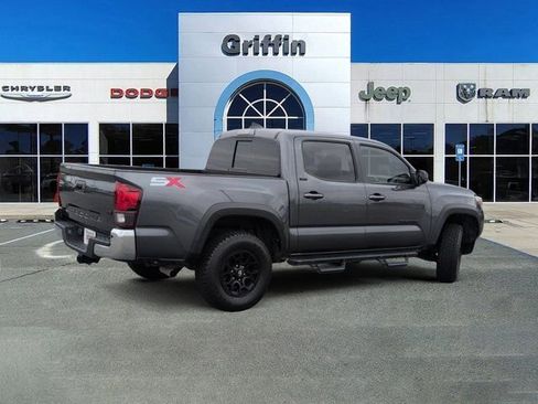 Used 2023 Toyota Tacoma SR5 RWD image 4