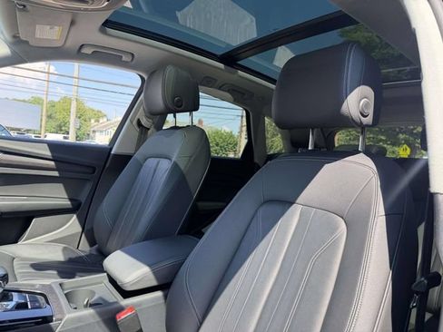 Used 2023 Audi Q5 2.0T Premium w/ Convenience Package AWD/4WD image 9