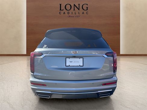Certified 2025 Cadillac XT6 Premium Luxury w/ Platinum Package image 4