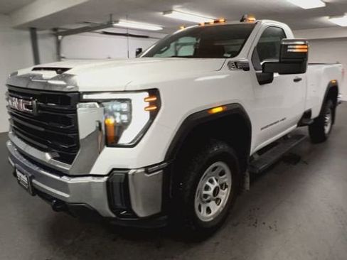 Certified 2024 GMC Sierra 2500 Pro AWD/4WD image 4