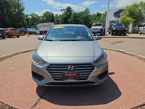 Used 2022 Hyundai Accent SE FWD image 8