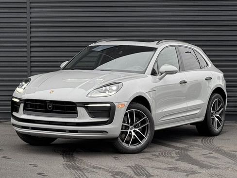 New 2026 Porsche Macan image 1