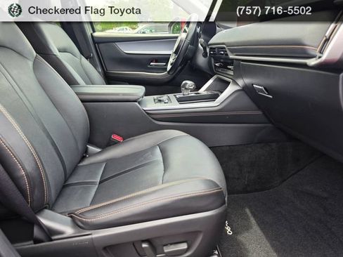 Used 2024 MAZDA CX-90 3.3 Turbo w/ Preferred Plus AWD/4WD image 45