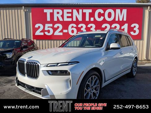 Used 2025 BMW X7 xDrive40i image 1