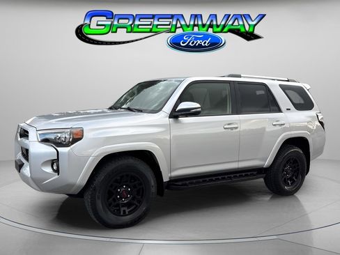 Used 2023 Toyota 4Runner SR5 Premium image 1