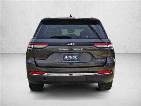 Used 2023 Jeep Grand Cherokee Limited RWD image 6