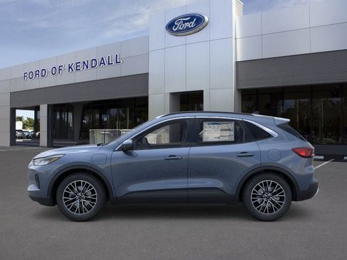 New 2026 Ford Escape SE image 3